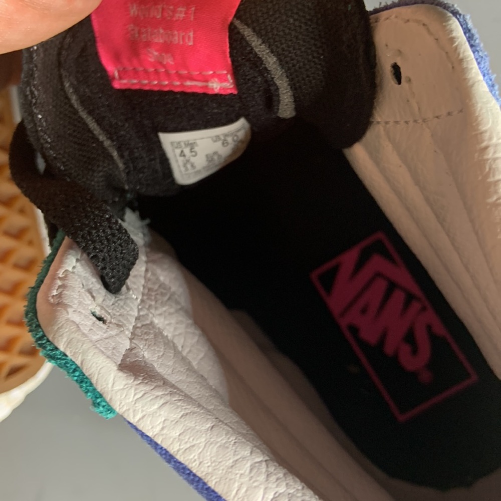 vans - Picture 3 of 3